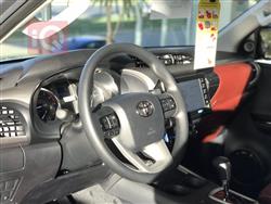 تويوتا هايلوكس